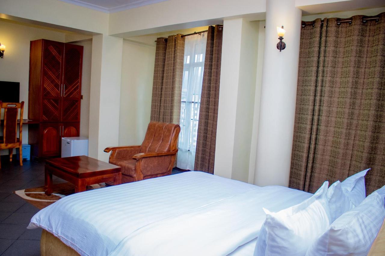 Seven Skies Hotel Arusha Exterior photo